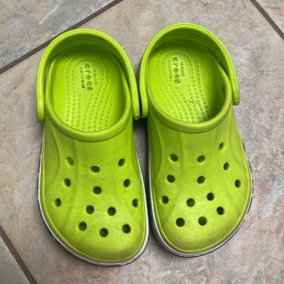 Lime Green Crocs Child size 9 - Picture 2 of 7